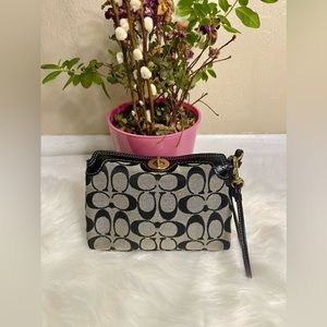 Coach Turnlock Wrislet Pouch